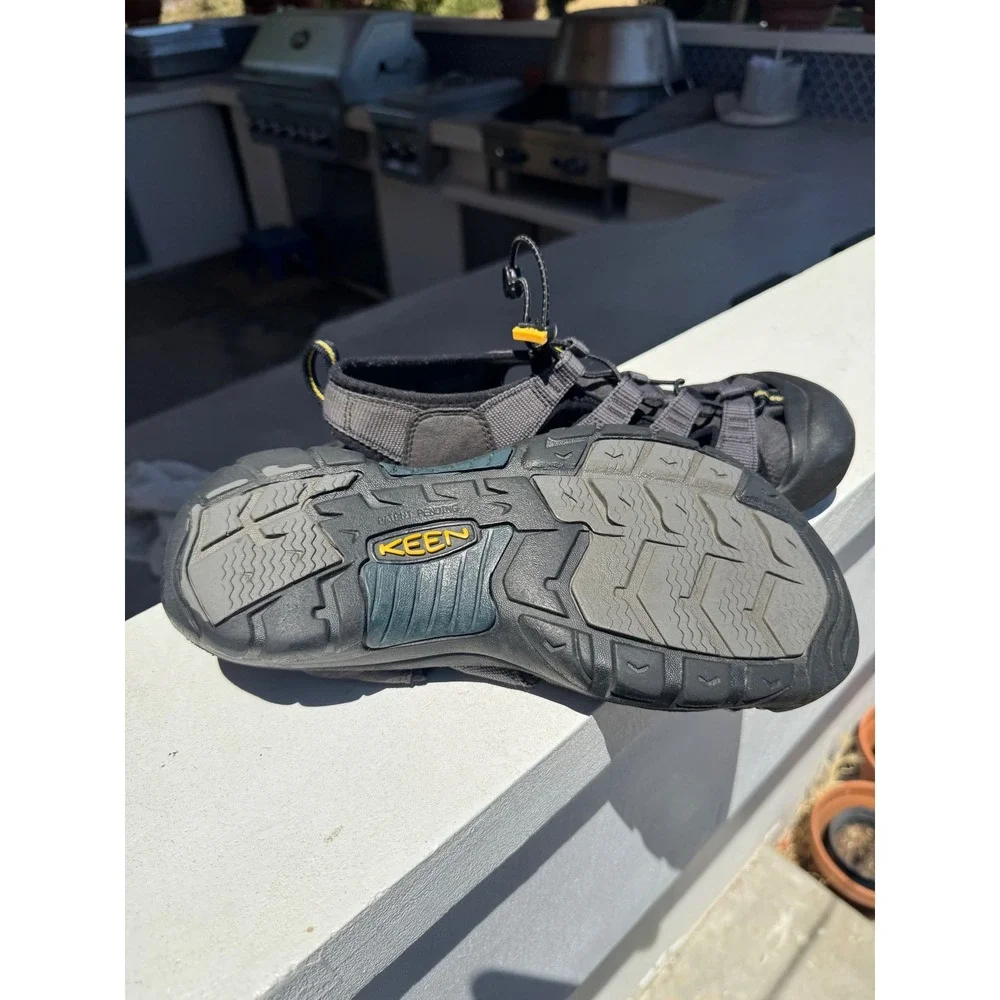 Keen Newport H2 Mens Waterproof Hiking Sandals Charcoal Gray Black Yellow